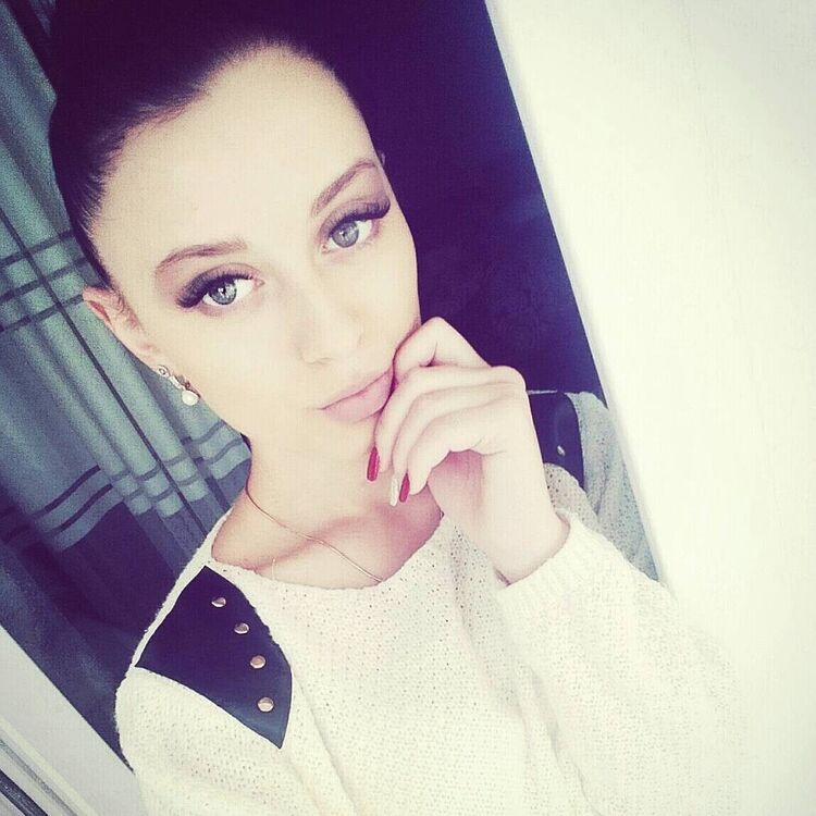  Moldova Noua,   , 33 ,   ,   , c 