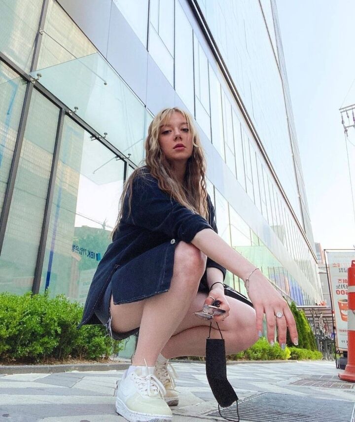 -,   , 26 ,  