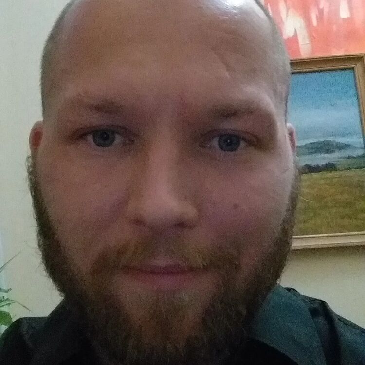  33816196  Andrei, 37 ,    