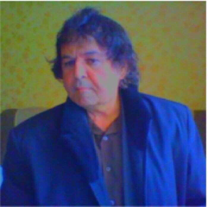  32324556  Valentin, 61 ,    