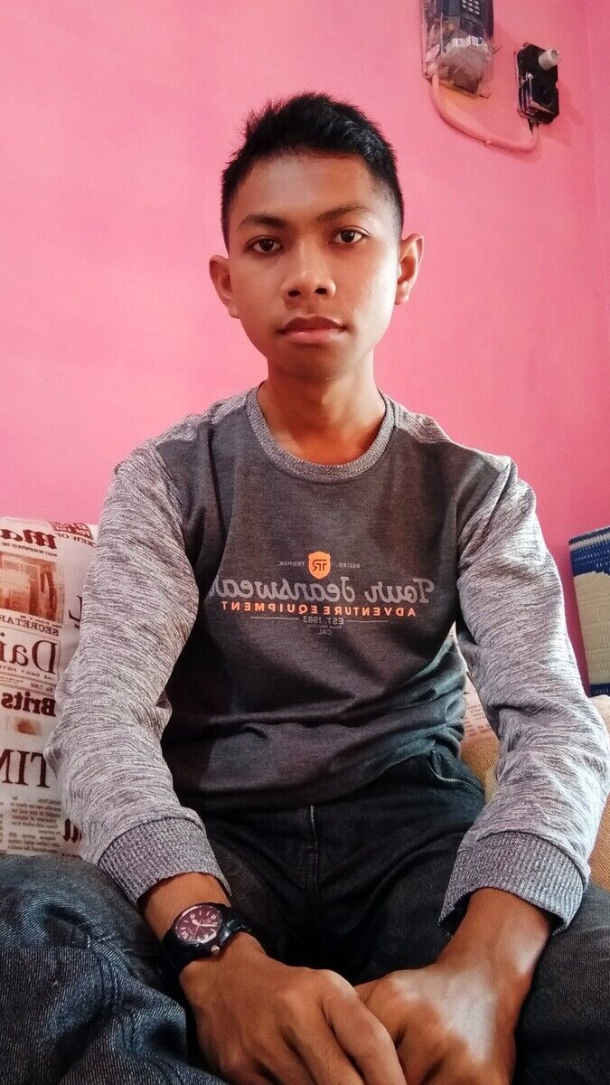  Yogyakarta,   Fendi, 28 ,   ,   , c 