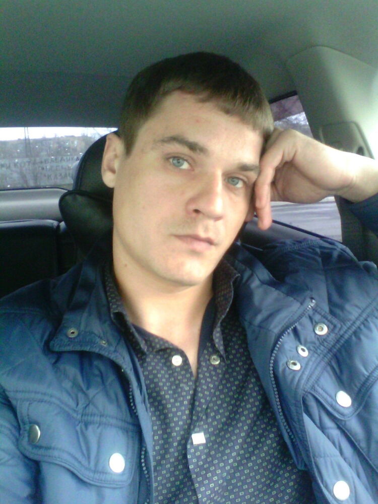  ,   Alex, 36 ,   