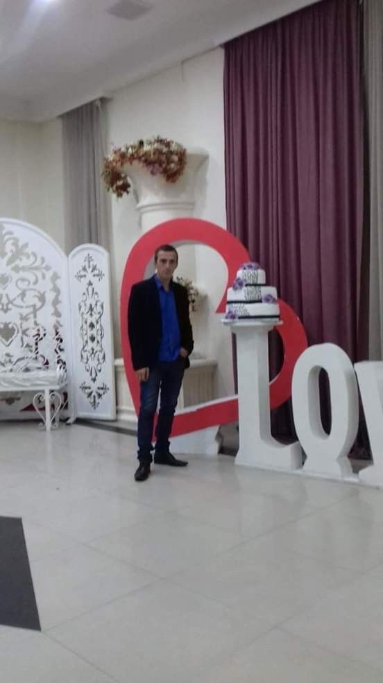  ,   Romeo, 33 ,   ,   , c 