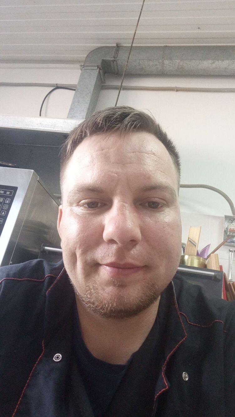  50500676  , 28 ,    