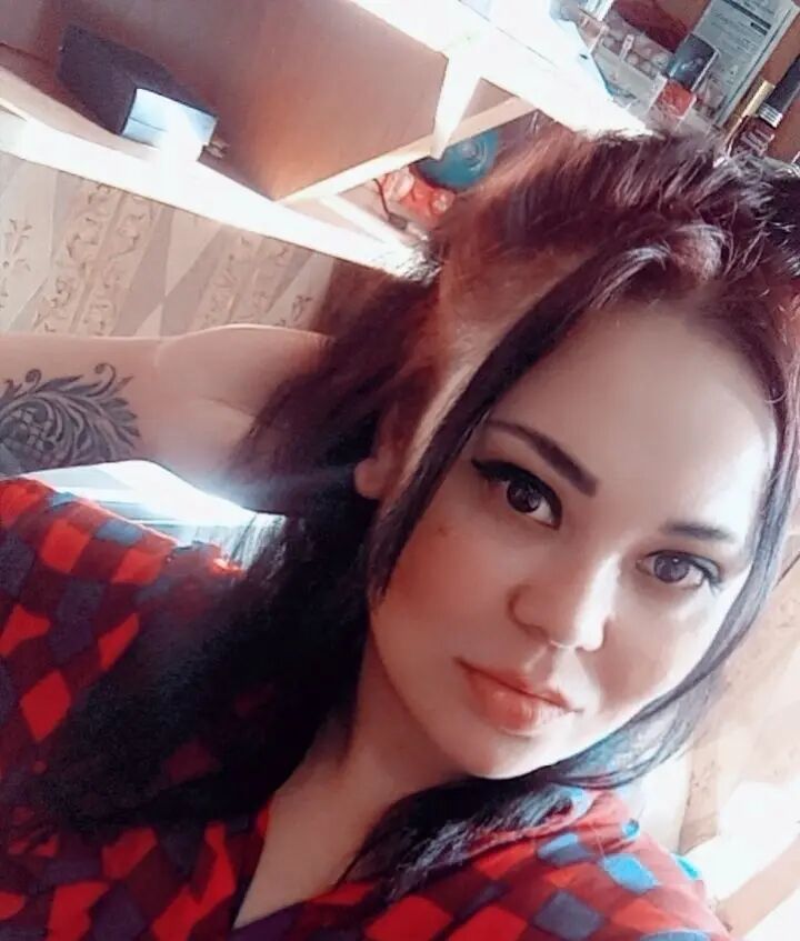  43802526  Kristina, 31 ,    