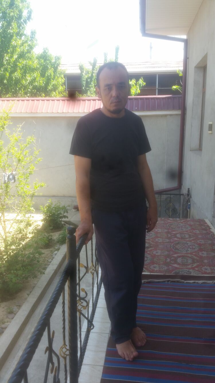  22821236  Abdurashid, 42 ,    