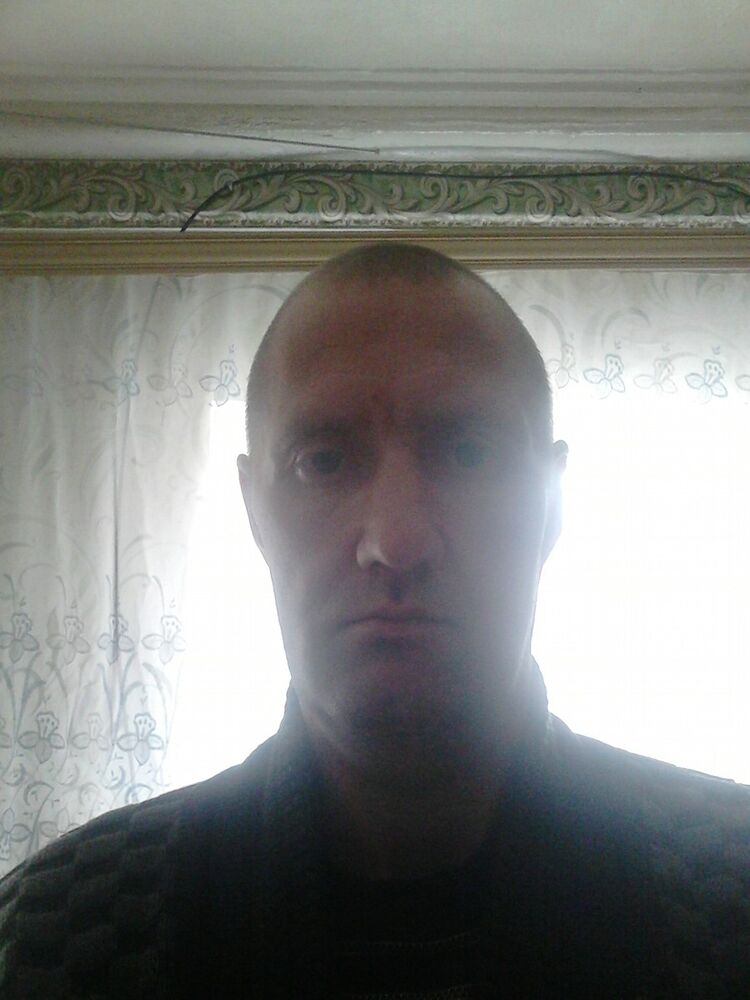  16327086  Cergei, 46 ,    