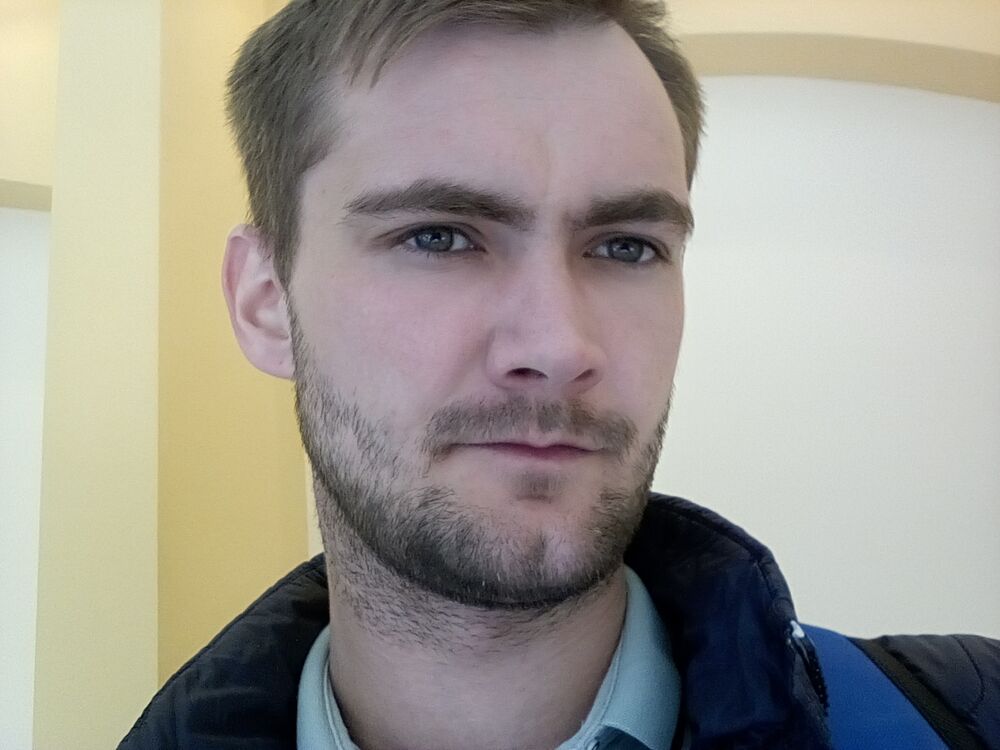 28031756  , 32 ,    
