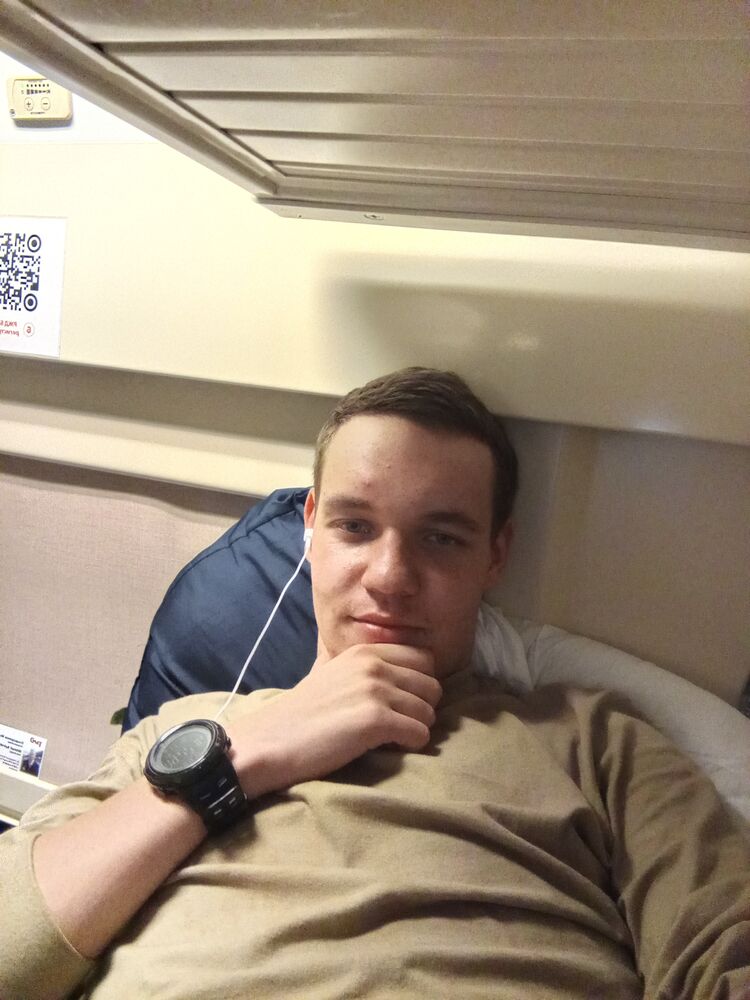  53730016  Iooki, 21 ,    