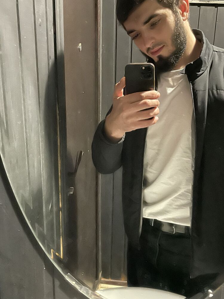  43447496  , 26 ,    