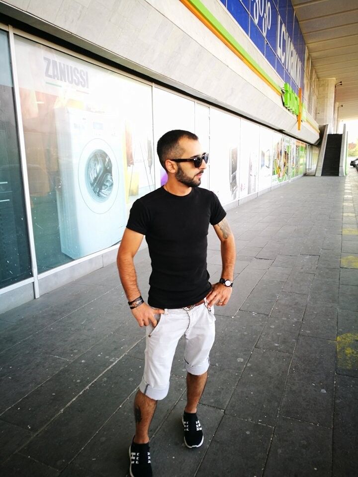  ,   Artur, 39 ,   ,   , c 