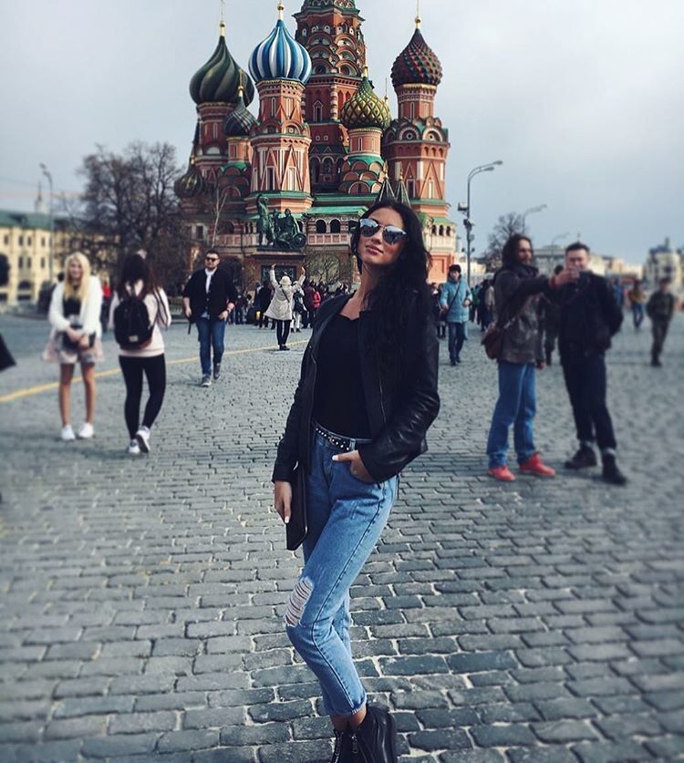  19202286  Alina, 29 ,    