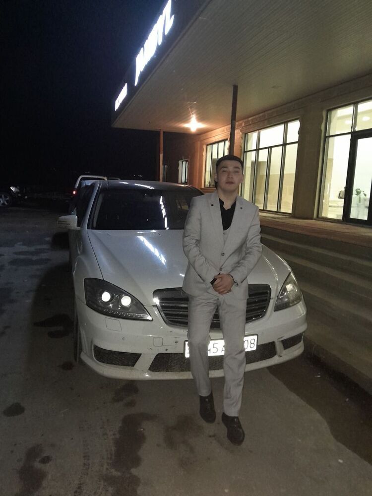  52600306  Bako, 23 ,    