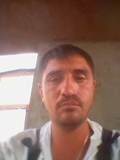  ,   Konstantin, 46 ,  