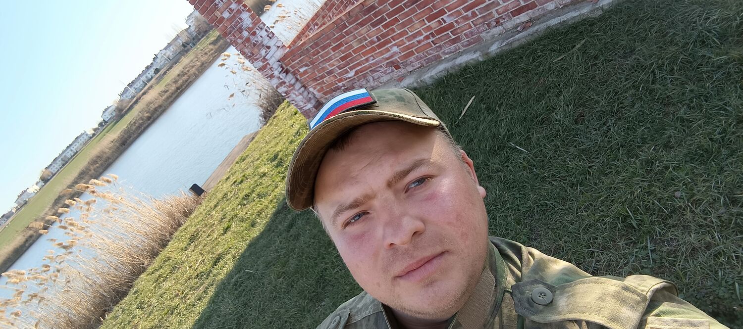  49358496  Alexander, 35 ,    