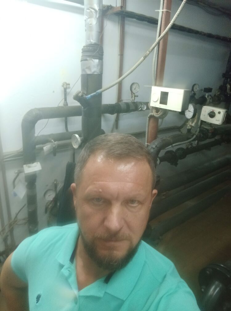  38121576  , 52 ,    