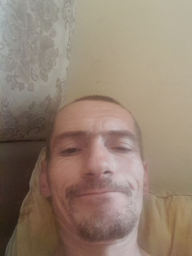  46617806  , 48 ,    