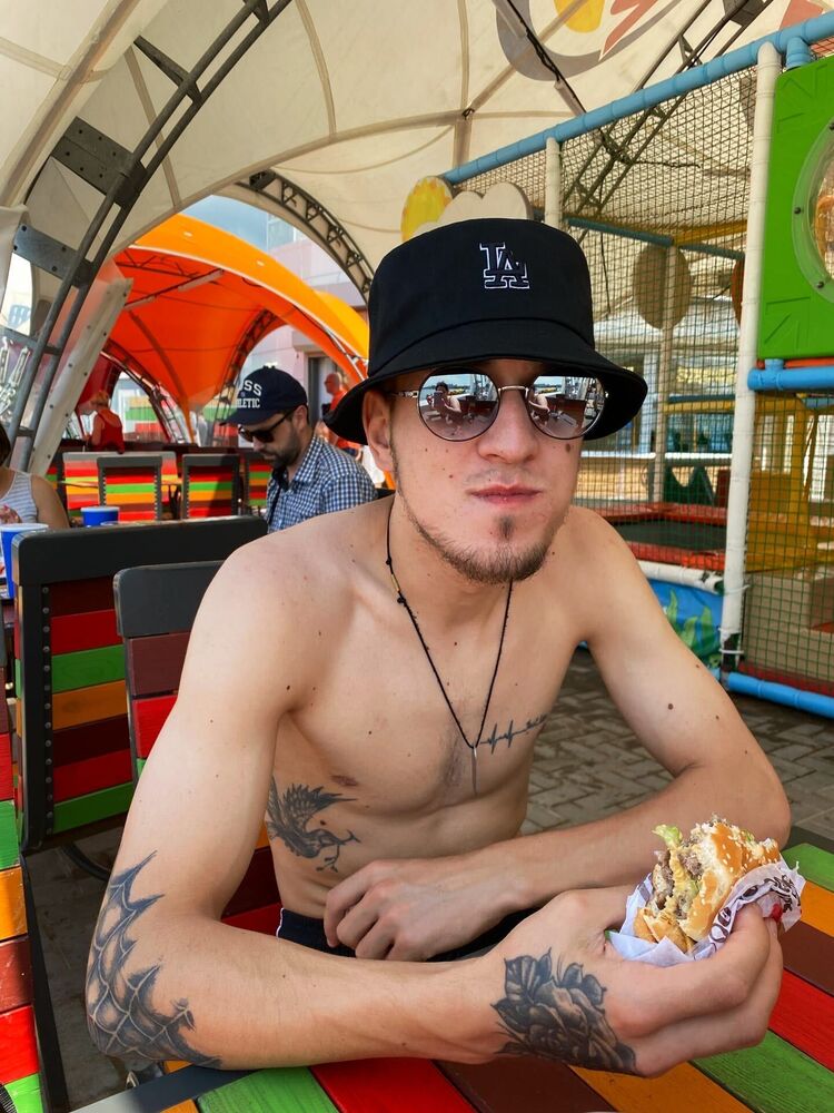  ,   , 28 ,   ,   