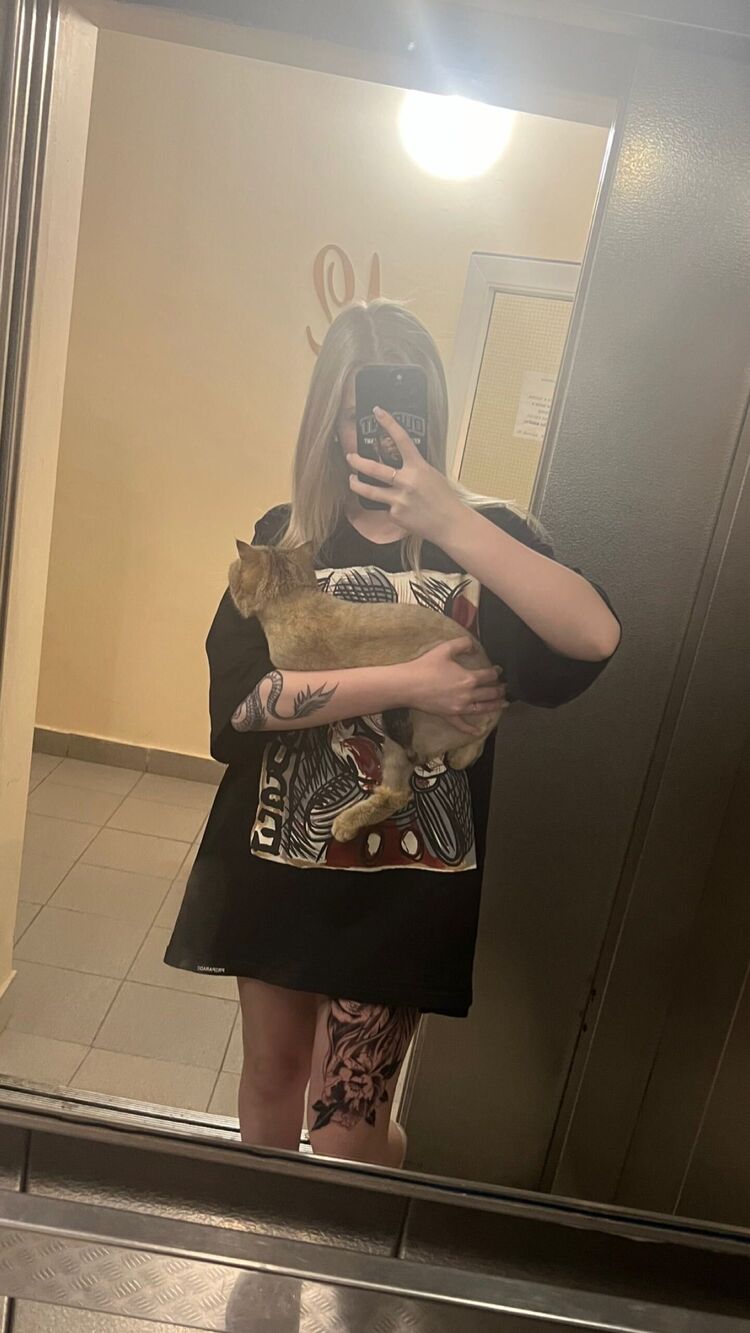  --,   , 18 ,   c 
