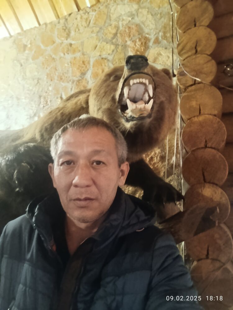  49708226  Ali, 44 ,    
