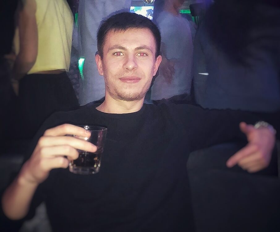  ,   Igor, 28 ,   