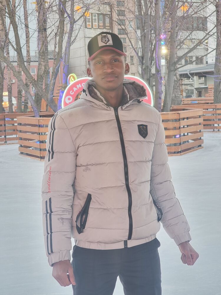  33035486  , 30 ,    -