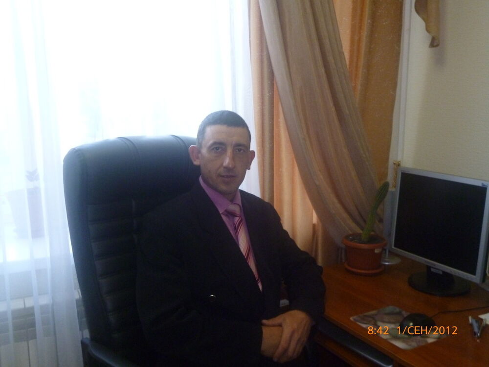  16780526  RINAT, 49 ,    