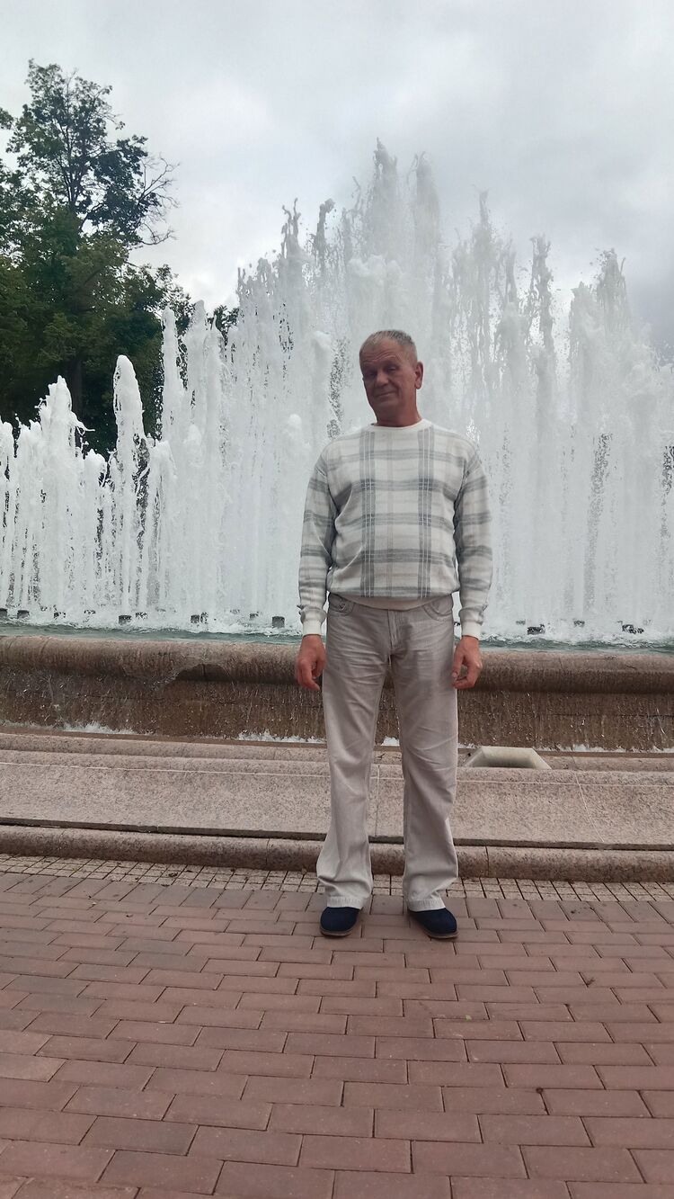  ,   Aleksandr, 59 ,   c 