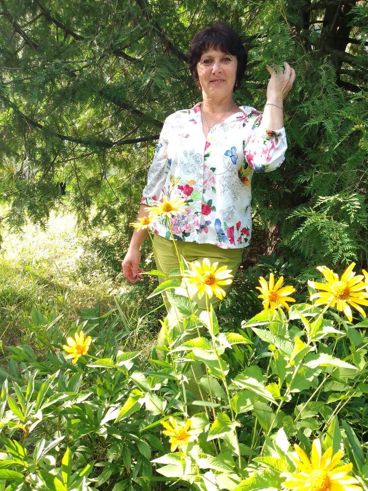 ,   Zoja, 54 ,   c 