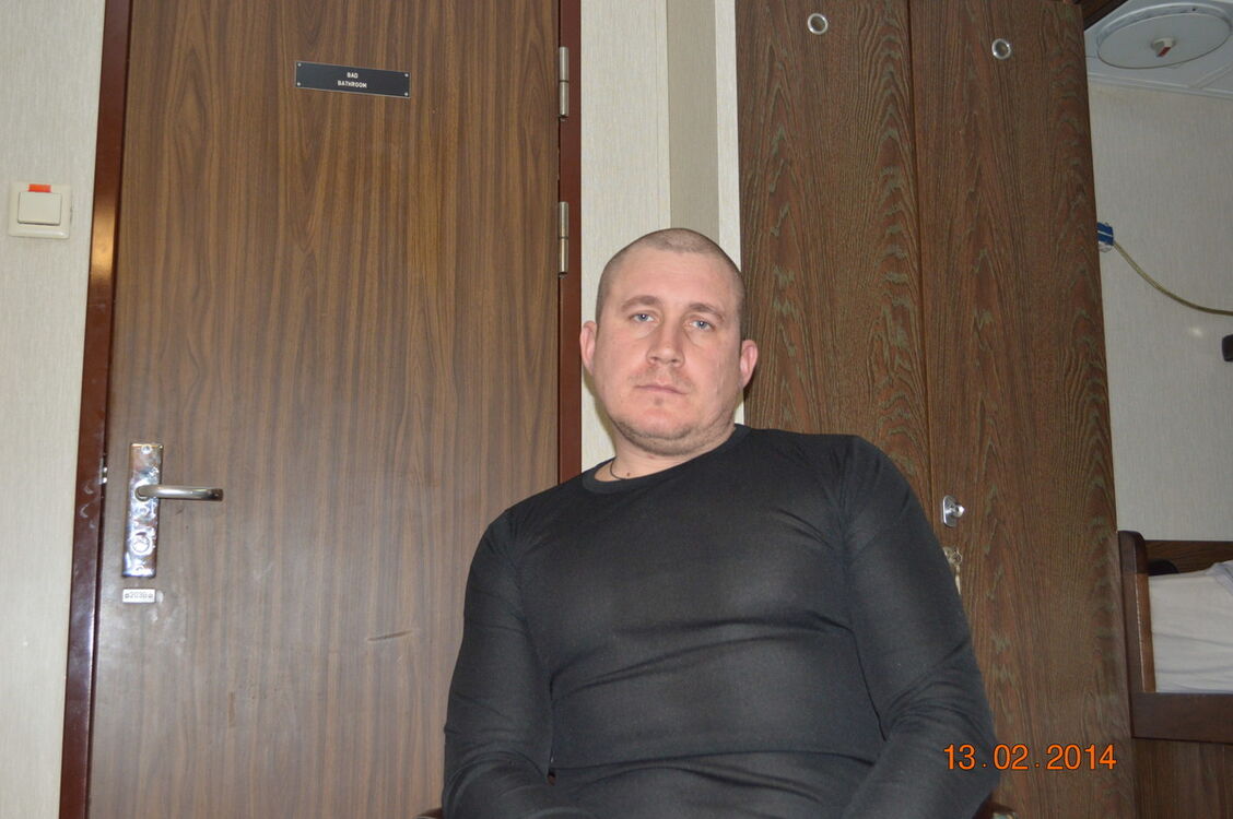  ,   Oleg, 48 ,   