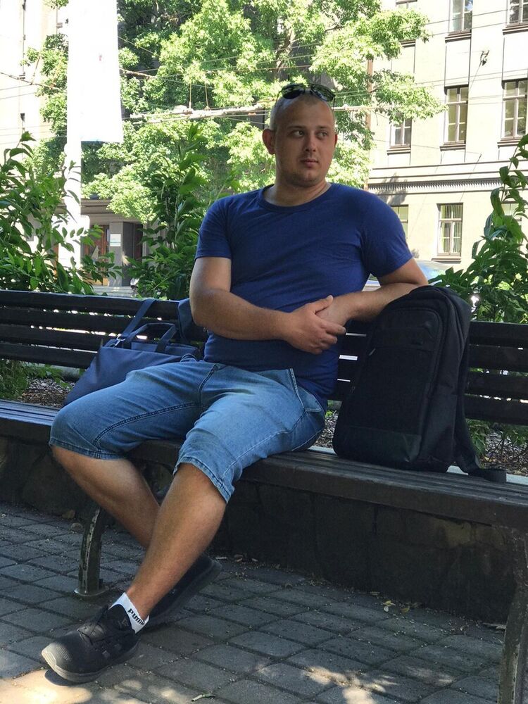  ,   Janis, 28 ,   ,   , c 