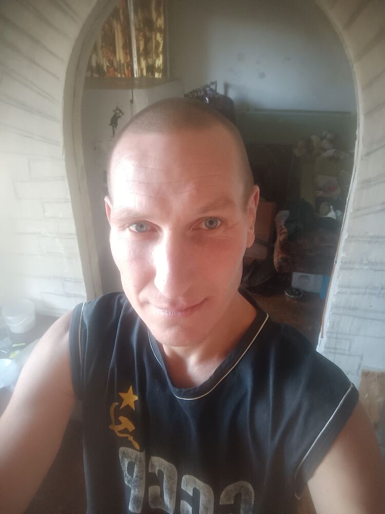  46681776  Stason, 42 ,    