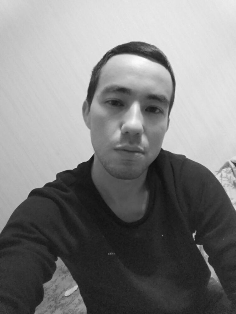  11052686  Ruslan, 38 ,    