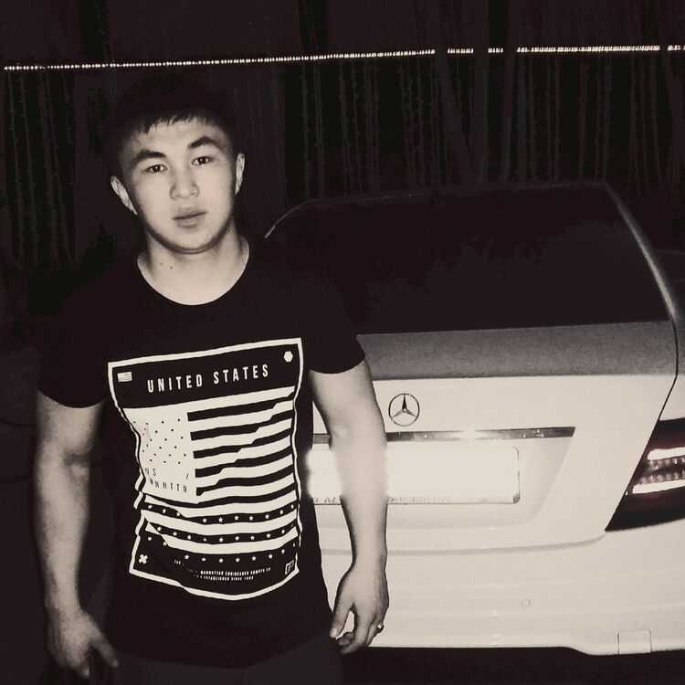  9834416  Zov, 31 ,    --