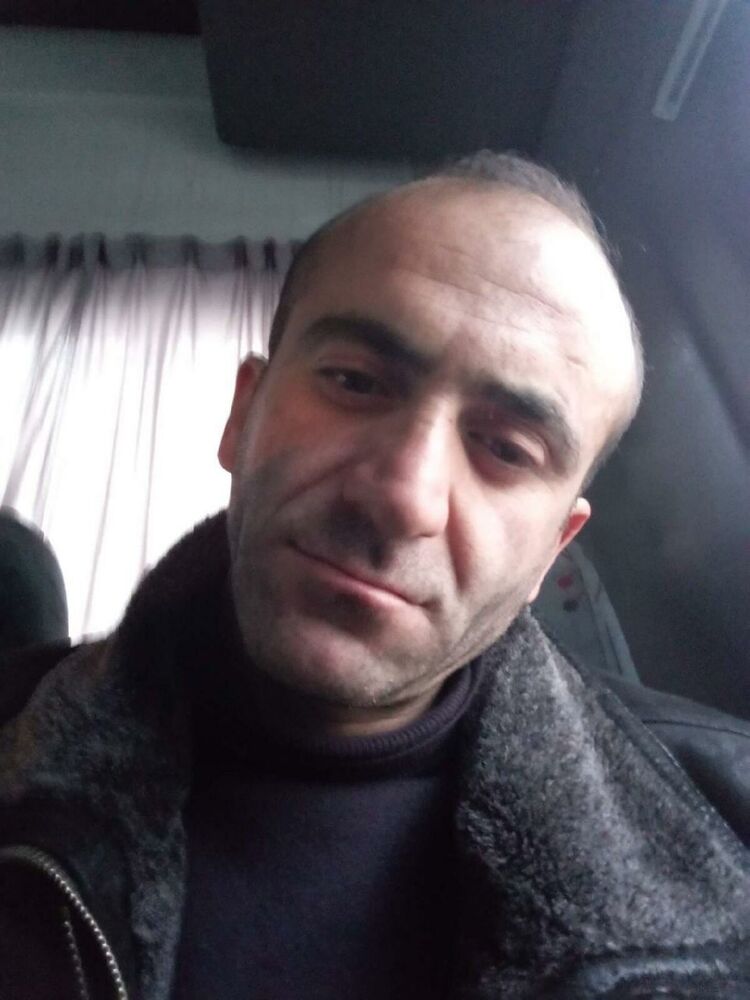  24285896  Lasha, 41 ,    