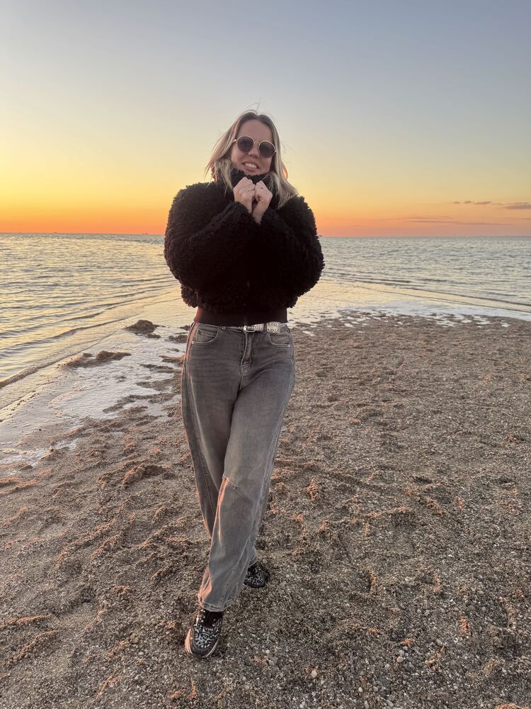  --,   , 38 ,   ,   , c 