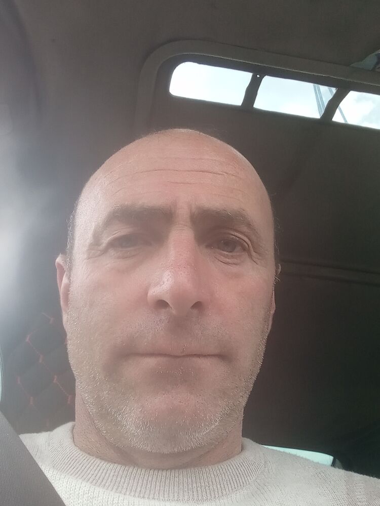 46821636  David, 45 ,    
