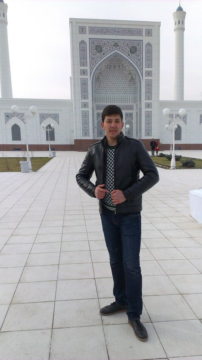  5522696  OYBEK, 34 ,    