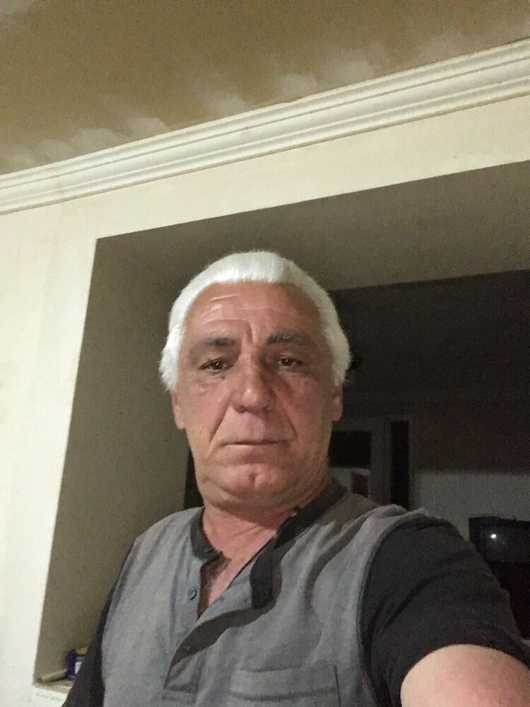  27533456  Ivane, 62 ,    