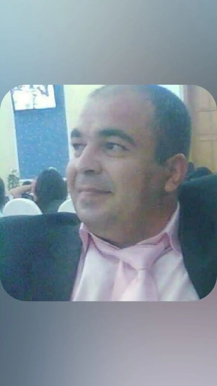 43846576  Parviz, 43 ,    