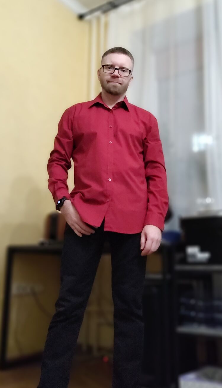  48568756  M, 42 ,    