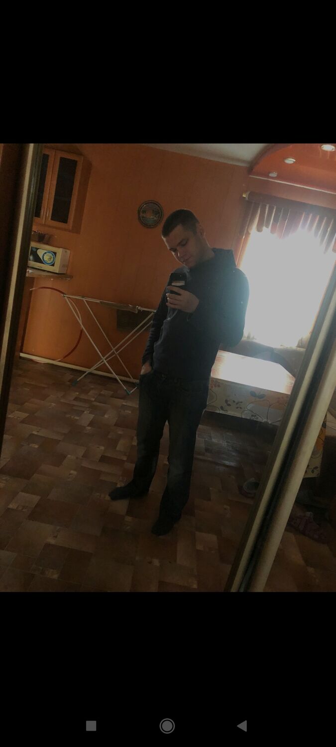  ,   Maxim, 24 ,   ,   , c 