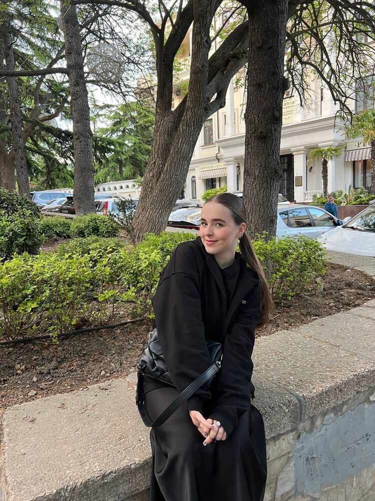  --,   , 26 ,     , c 