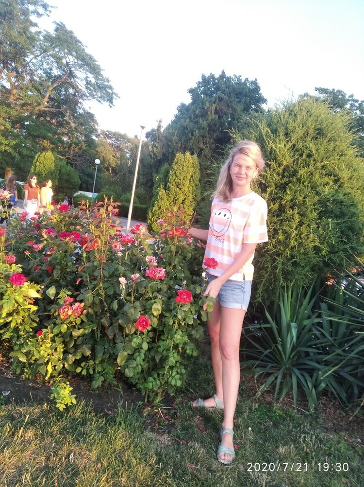  ,   Darina, 33 ,   ,   , c 