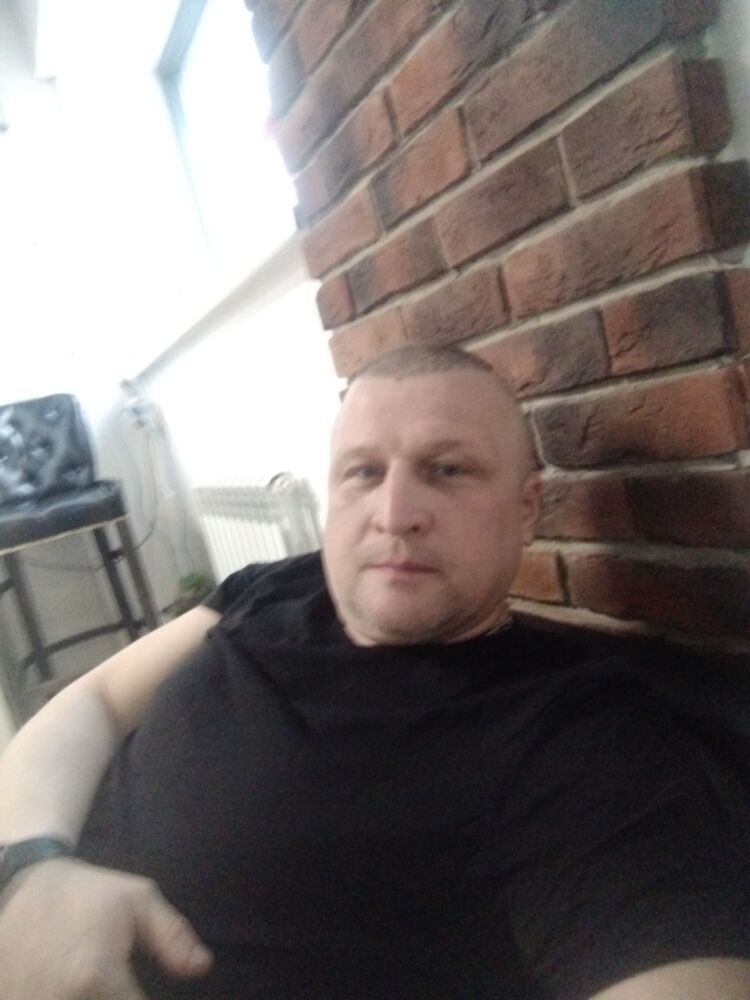  37174846  , 42 ,    