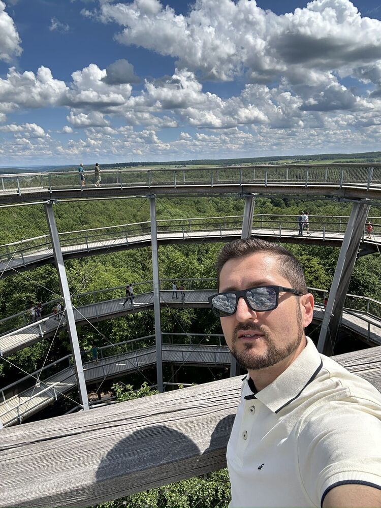  43574396  Nick, 40 ,    Nuernberg