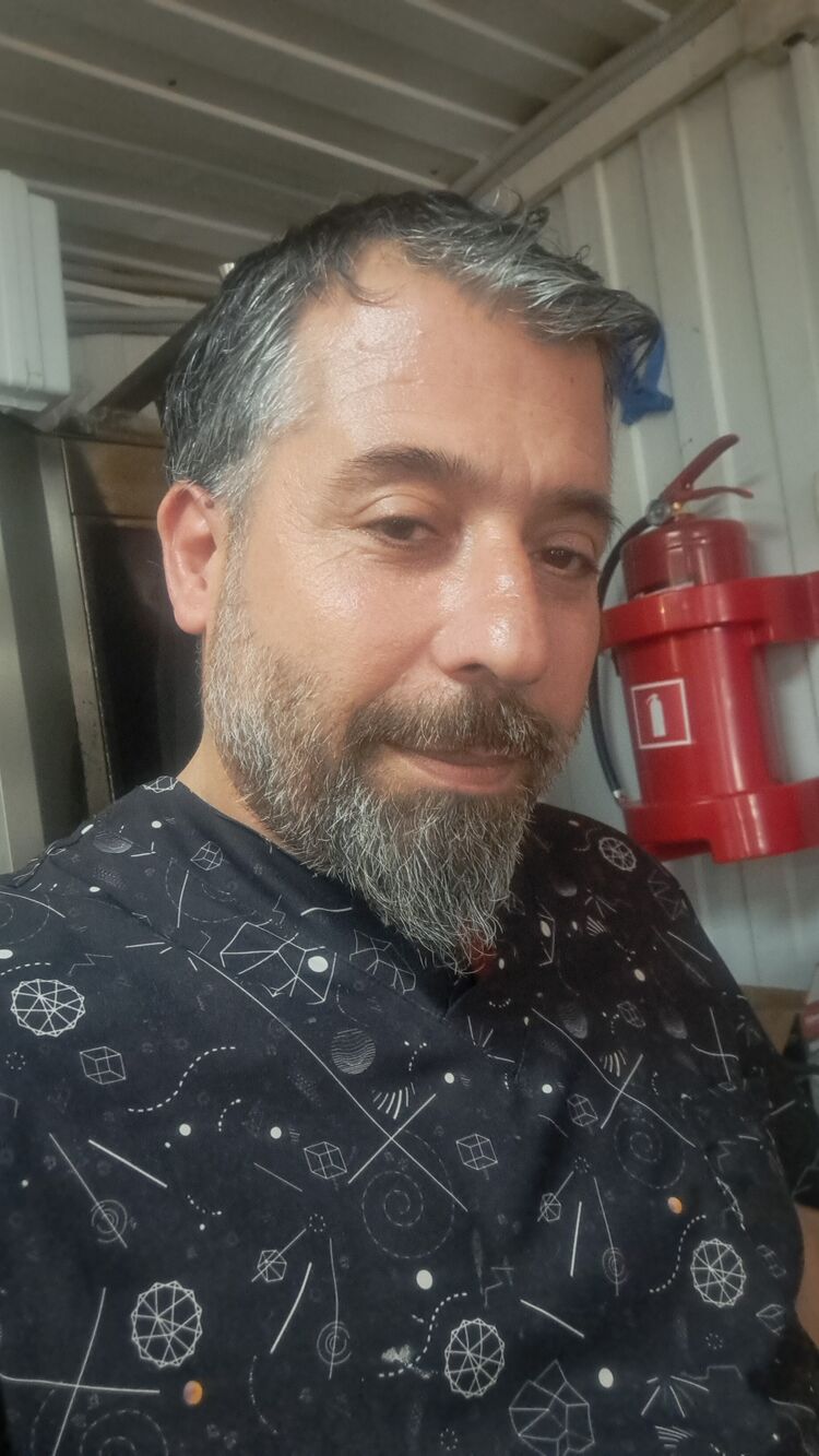  34117536  Mehmet, 45 ,    
