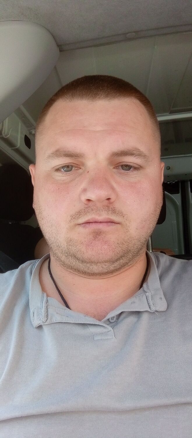  44870716  Vadim, 31 ,    
