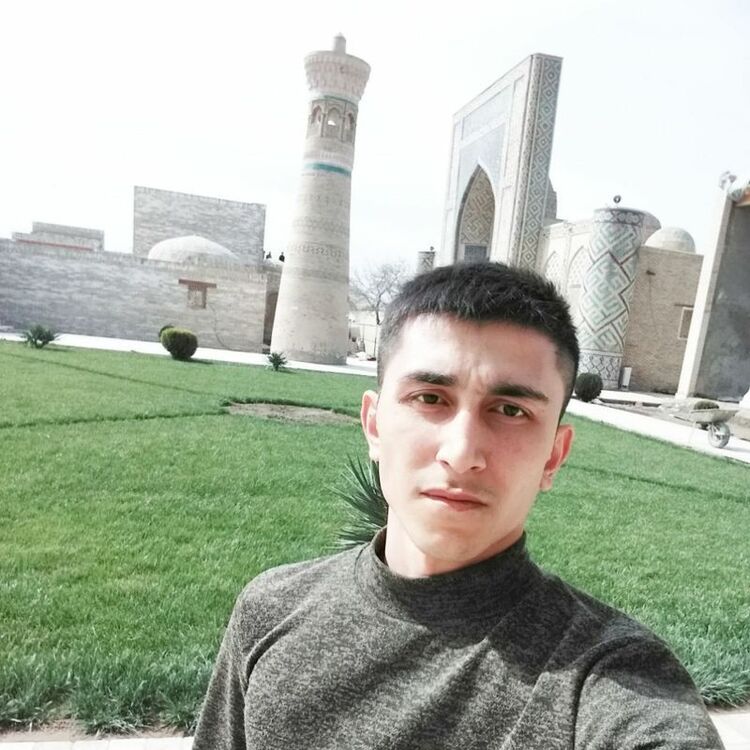  ,   Aleks, 28 ,   