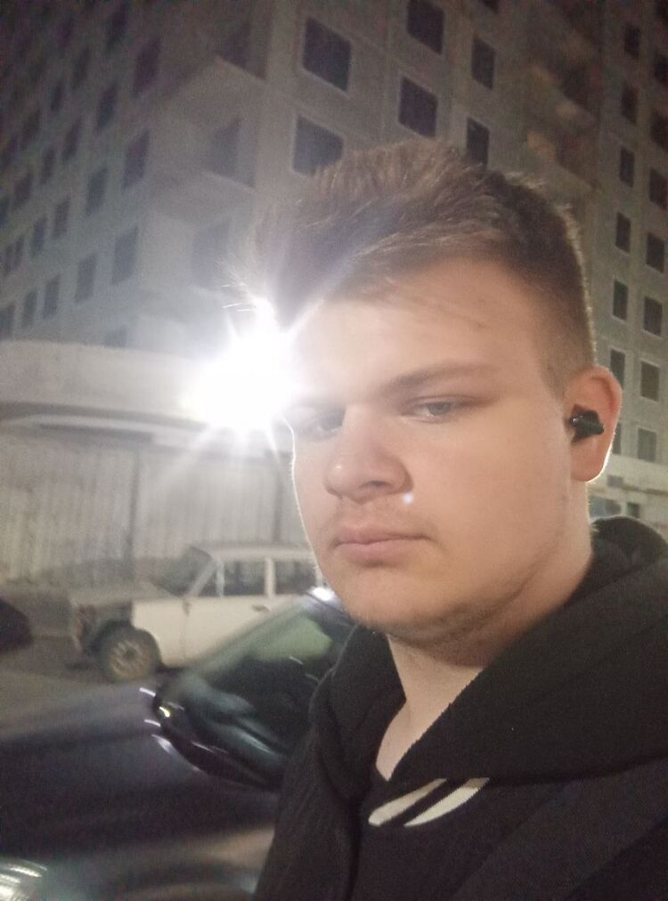  53911146  , 18 ,    -